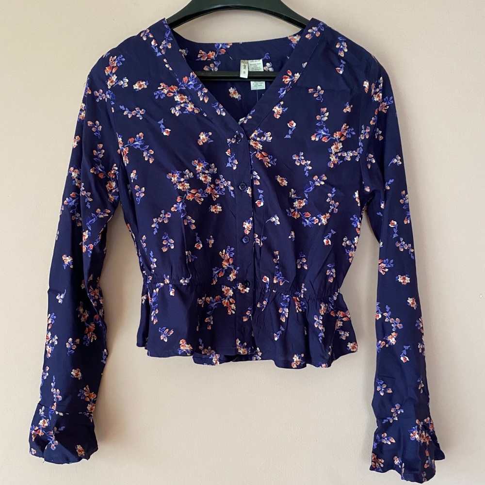 Floral Ruffle Crop Top ✨
